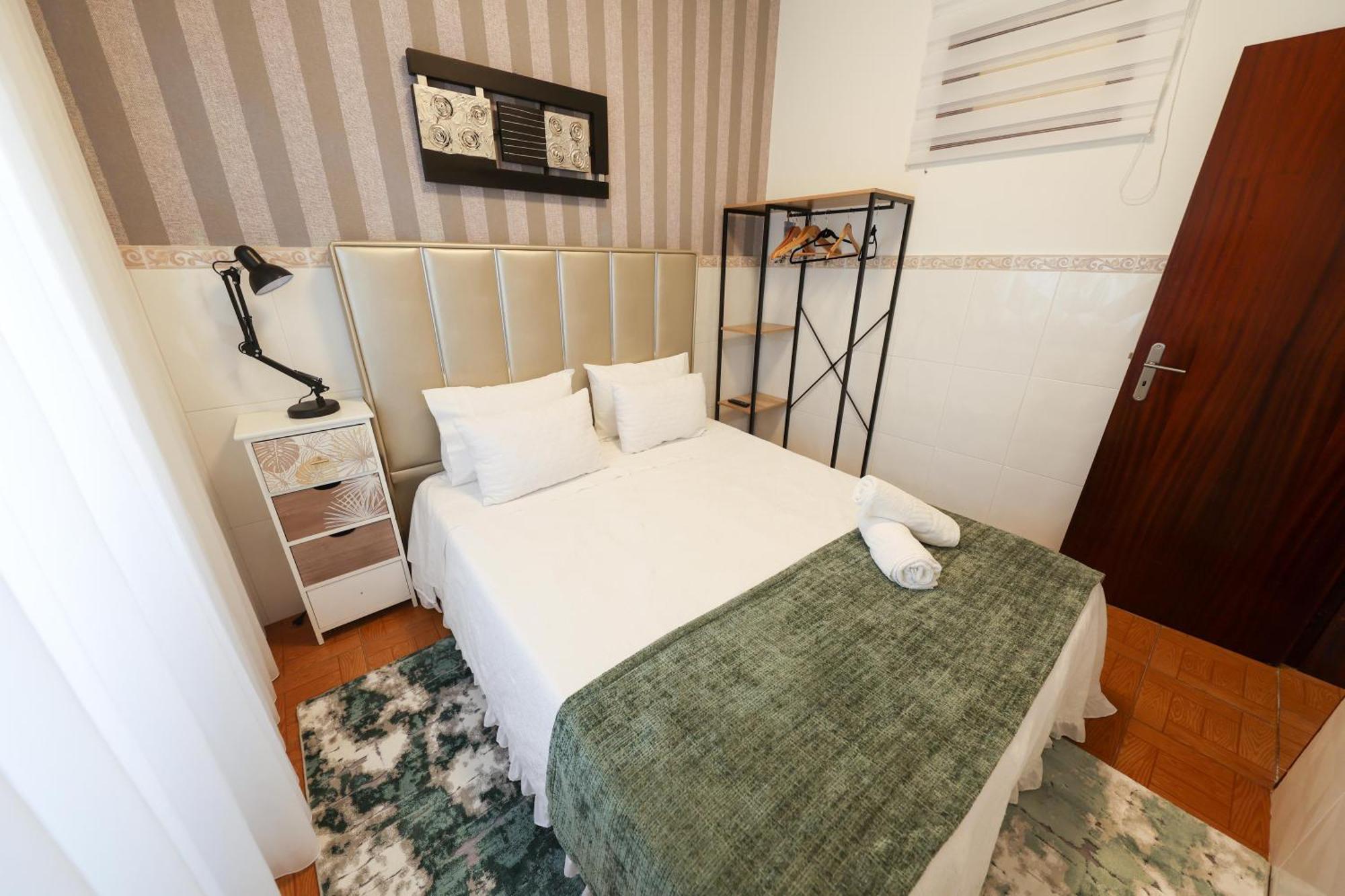 Dina Beach House Quinzico ナザレ エクステリア 写真