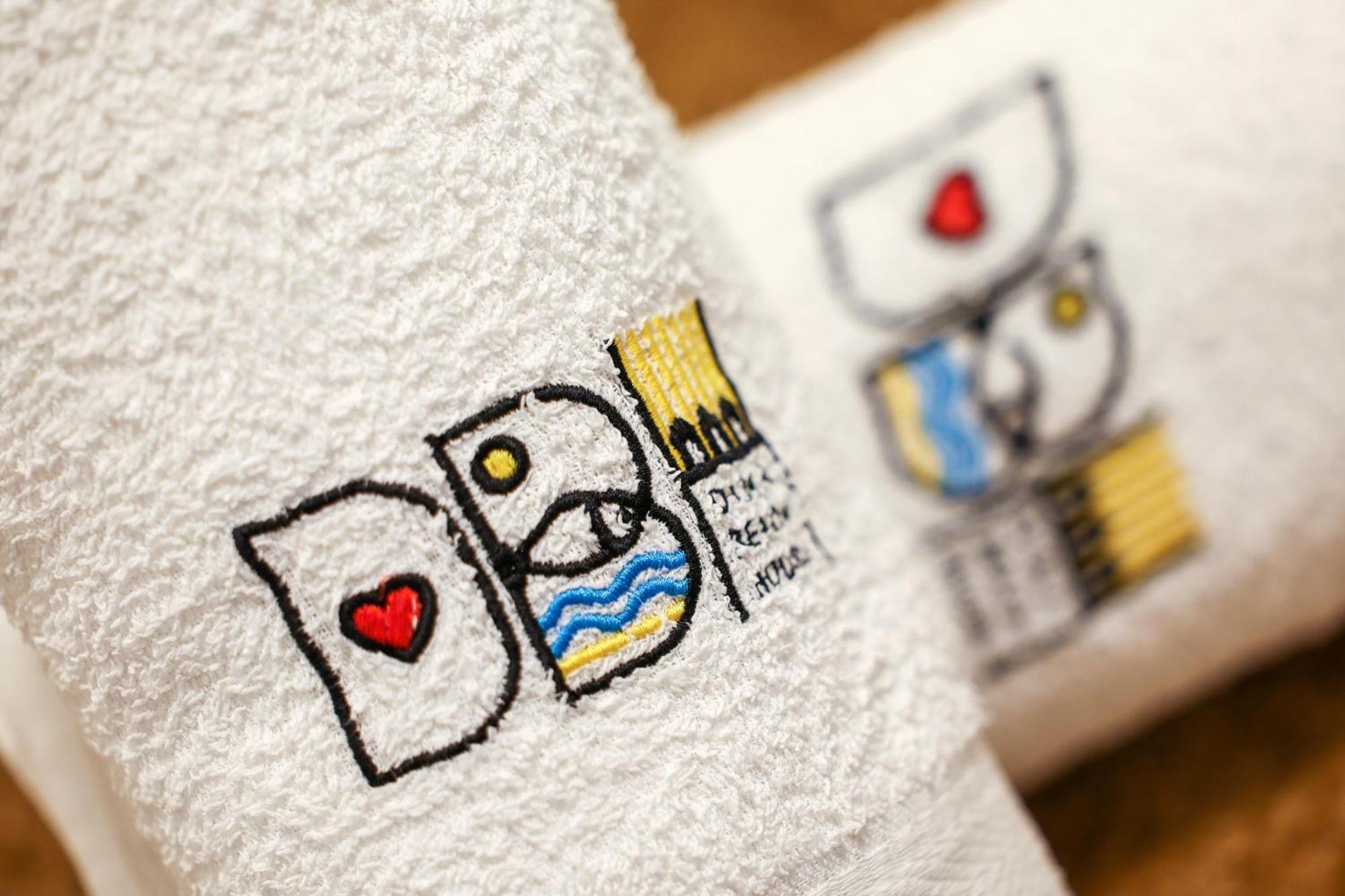 Dina Beach House Quinzico ナザレ エクステリア 写真